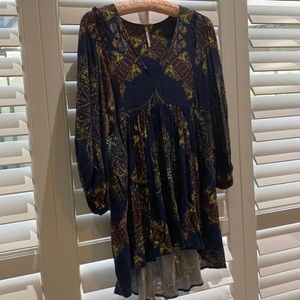 Free People shirt.  NWOT, never worn.  XS